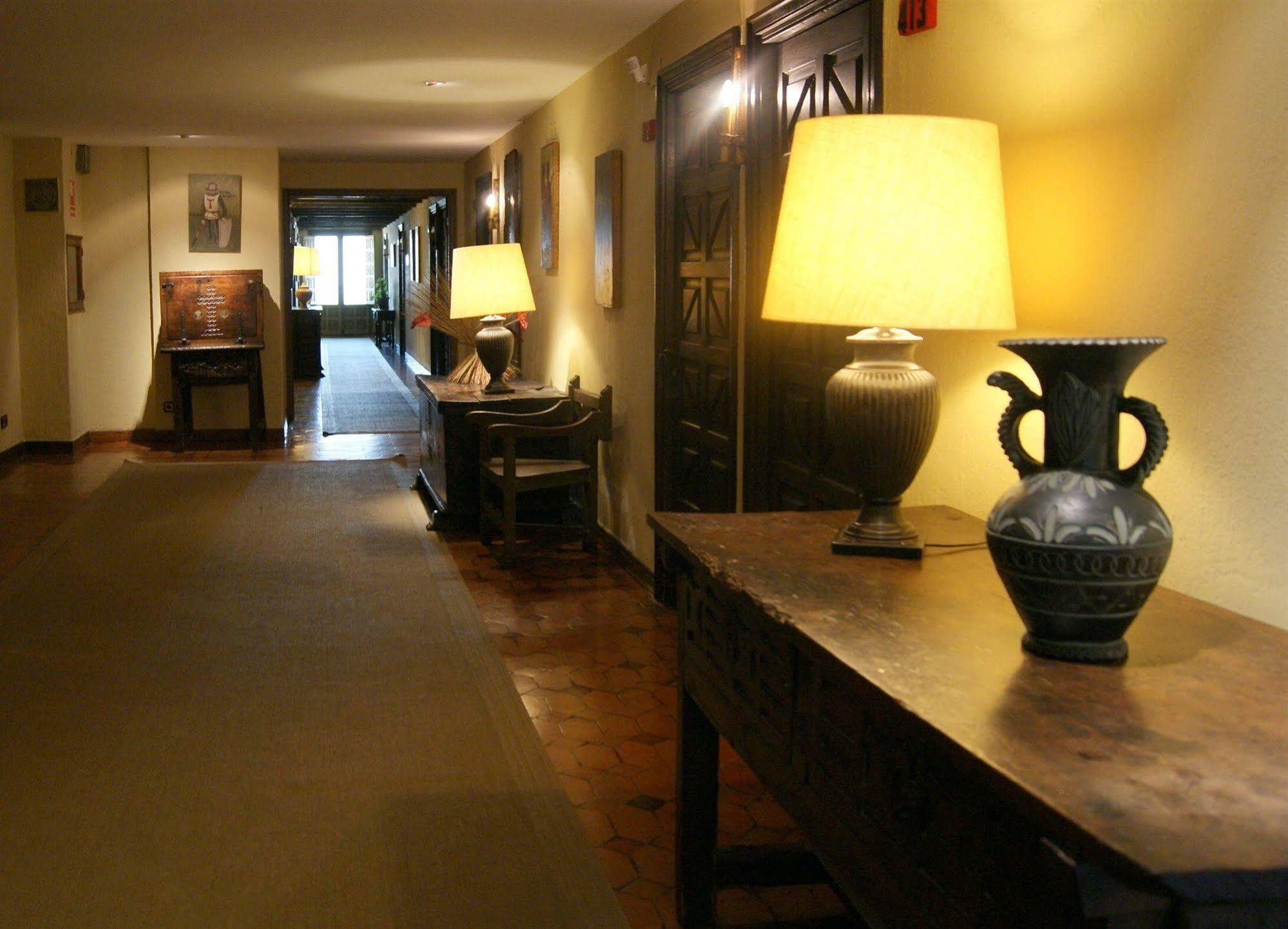 Hotel Temple Ponferrada Zewnętrze zdjęcie